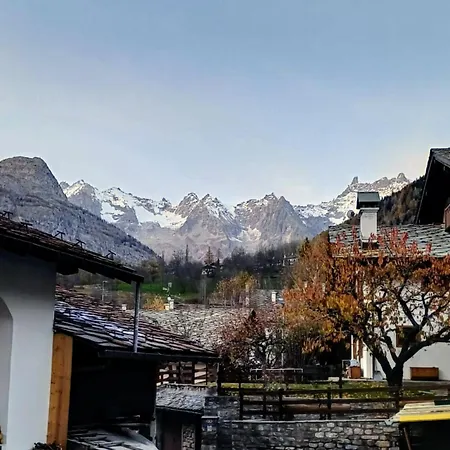 Lo Tata - Maisons De Charme - Caratteristico Appartamento A 2 Passi Da Courmayeur Pré-Saint-Didier Exterior photo
