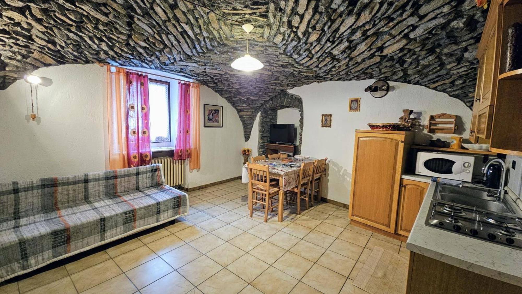 Lo Tata - Maisons De Charme - Caratteristico A 2 Passi Da Courmayeur Apartment *
